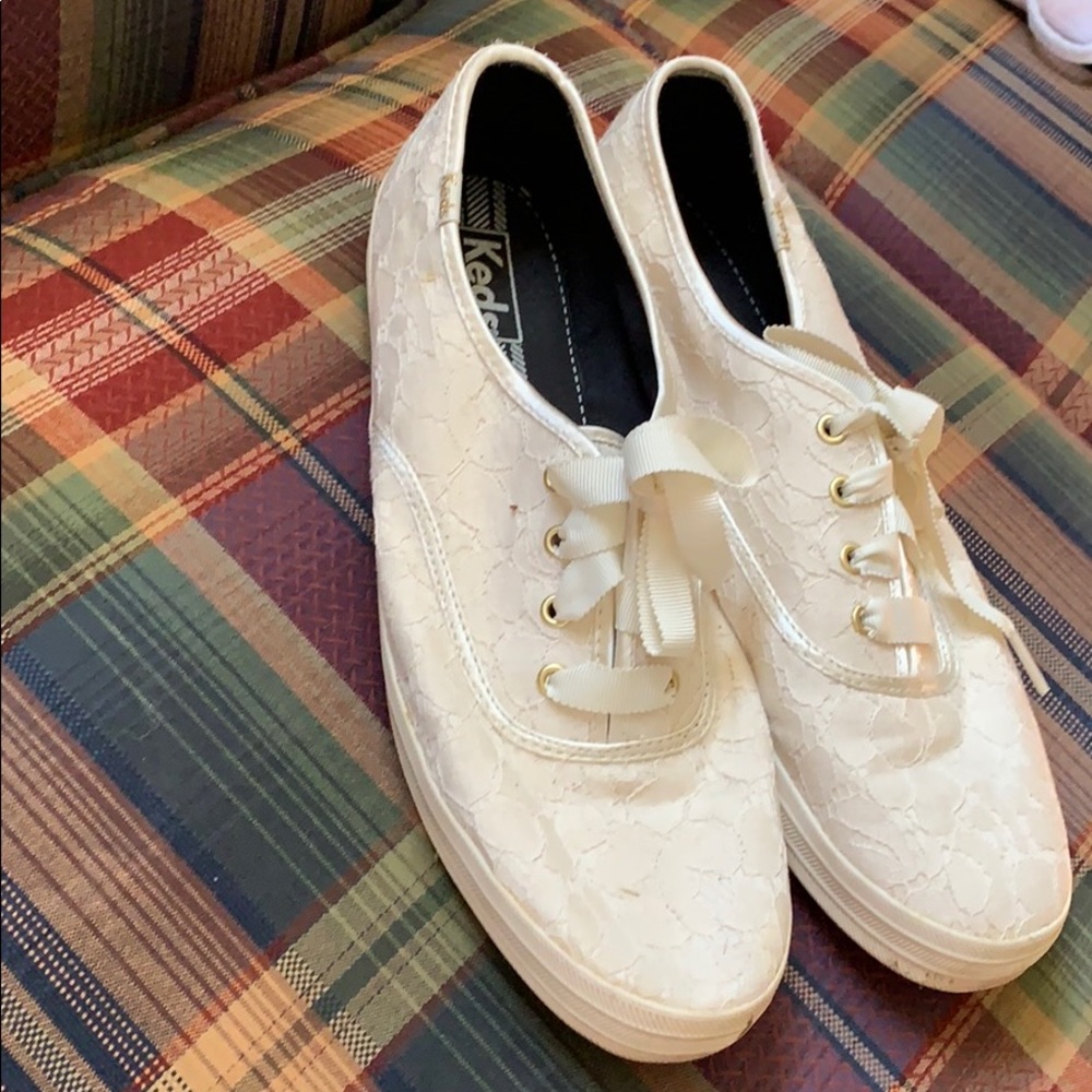 Size 11 lace Keds